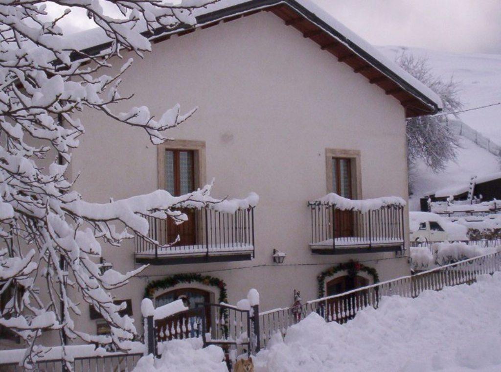 Bed and Breakfast Le Antiche Torri Pescasseroli Exterior foto